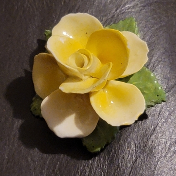 Vintage Yellow Rose Brooch Bone China Made in England Pin Cottagecore - Picture 6 of 9
